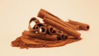 cinnamon sticks and powder